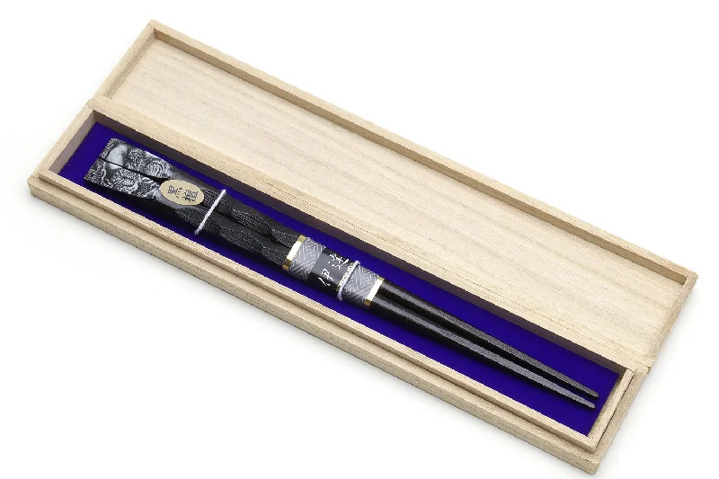 Lightweight cutlery for picnics-Japanese Premium Ebony Wood Chopsticks Fukiurushi Lacquered Black & White Dragon with Paulownia Wooden Box