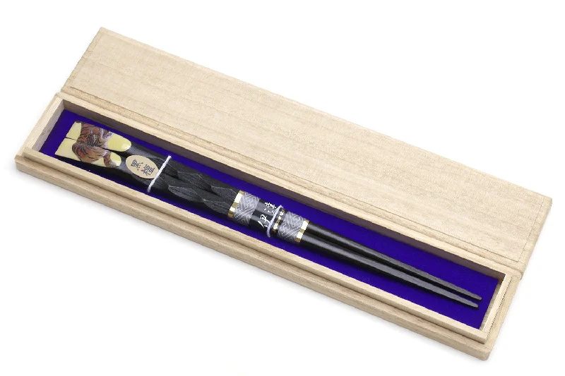 Elegant crystal glassware for wine-Japanese Premium Ebony Wood Chopsticks Fukiurushi Lacquered Kano Sanraku Gold Tiger with Paulownia Wooden Box