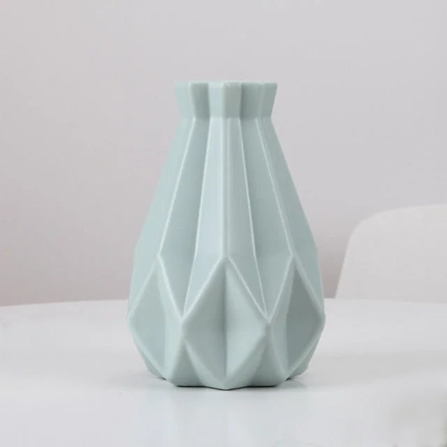 Designer decor with bold patterns-Nordic Style Flower Vase