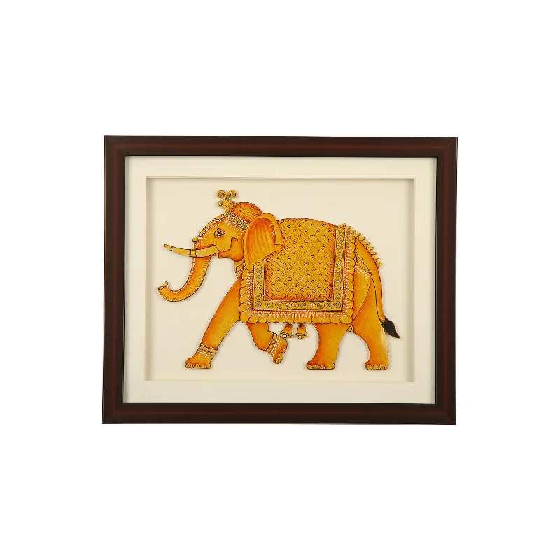 Mini wall art for bathrooms-Embossed Fine Cut Work Frame